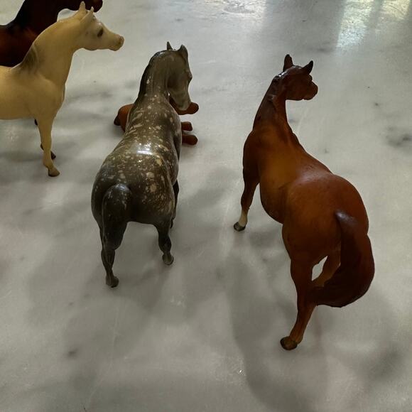 Vintage 1975 Breyer Stablemates Miniature Toy Horses Lot of 8 - Picture 8 of 12